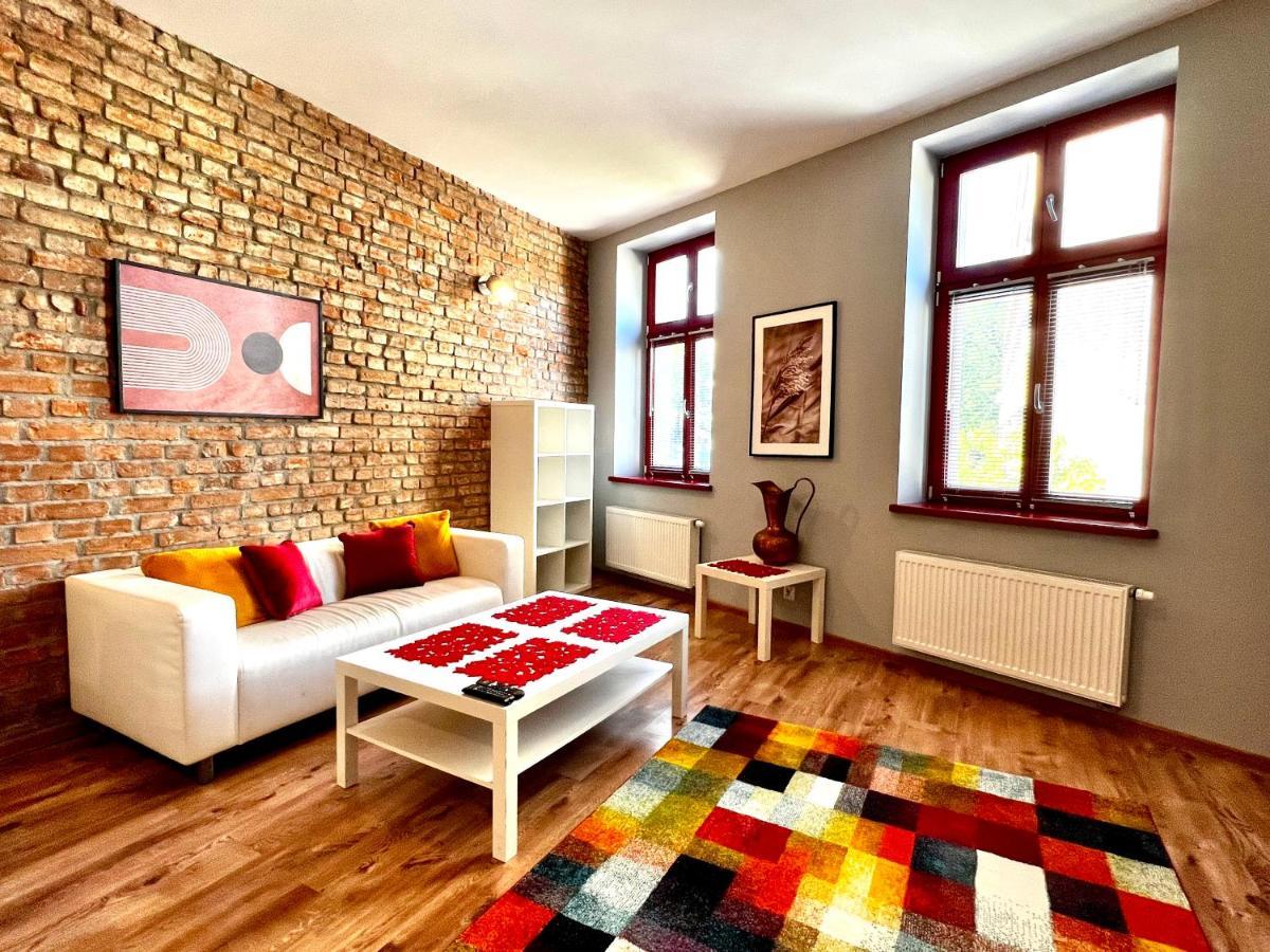 Red&Yellow Apartments Centrum Ольштын Экстерьер фото